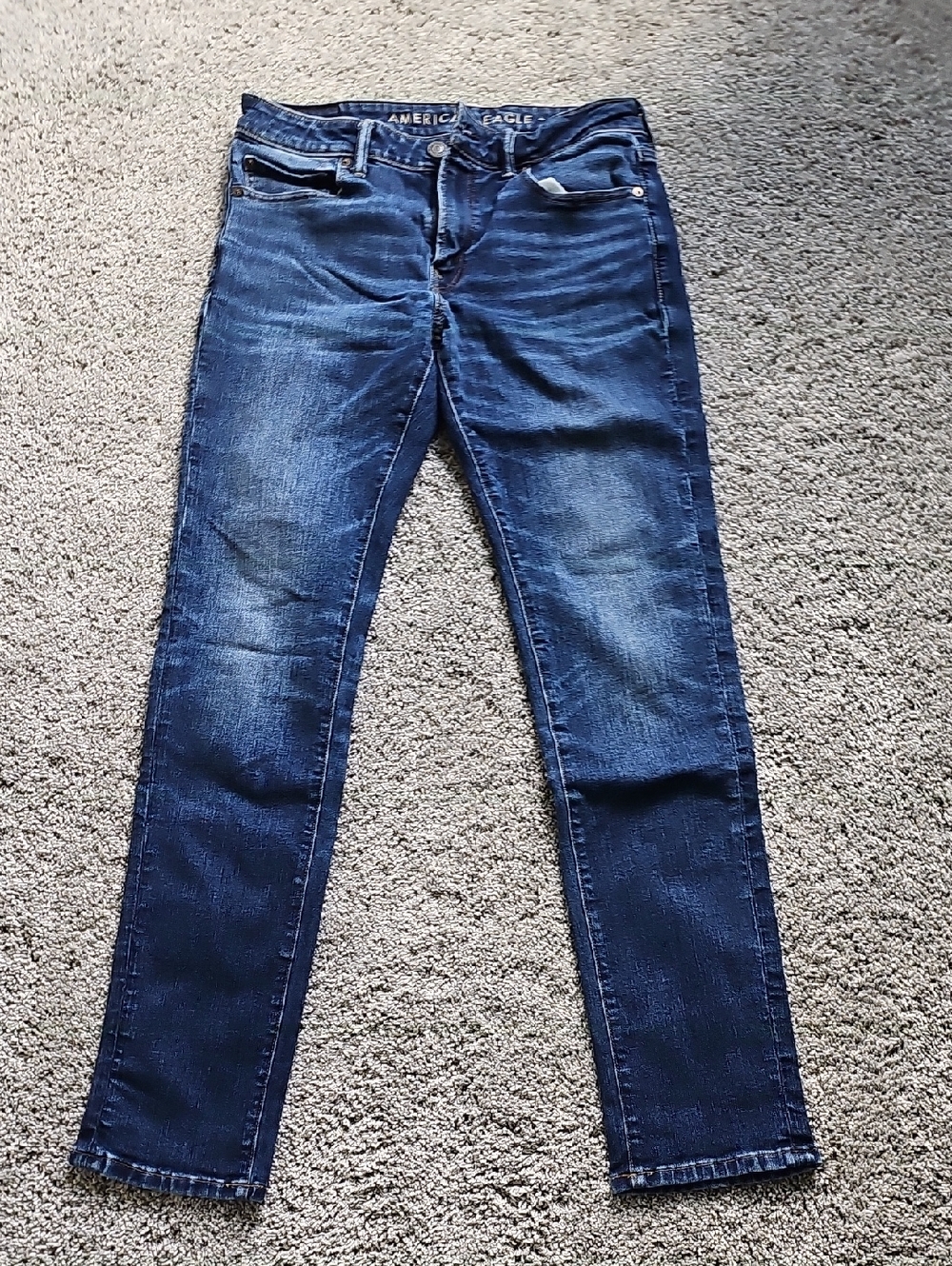 American Eagle Outfitters dark blue and light blue denim jeans